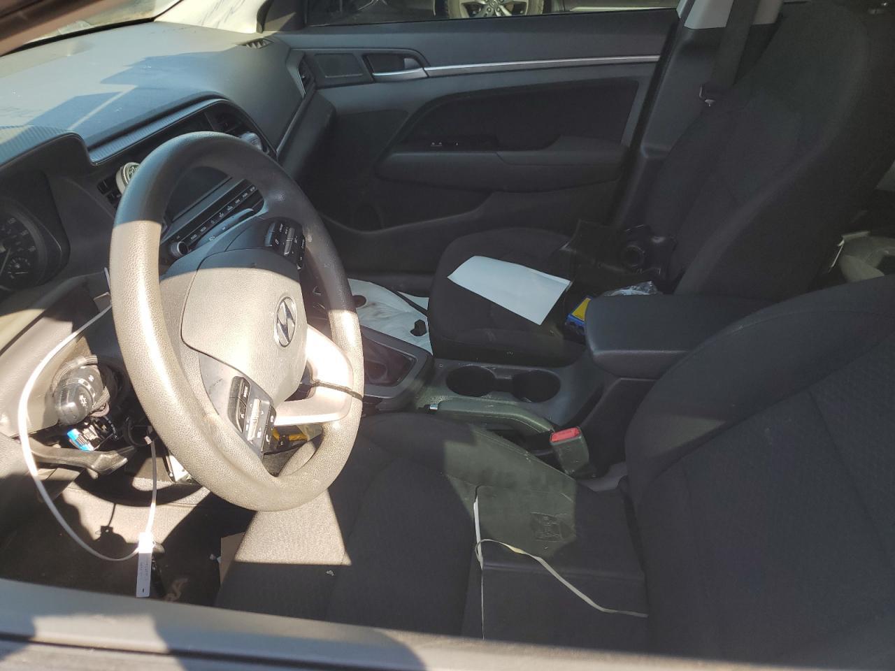 2019 HYUNDAI ELANTRA SE - Фото 7