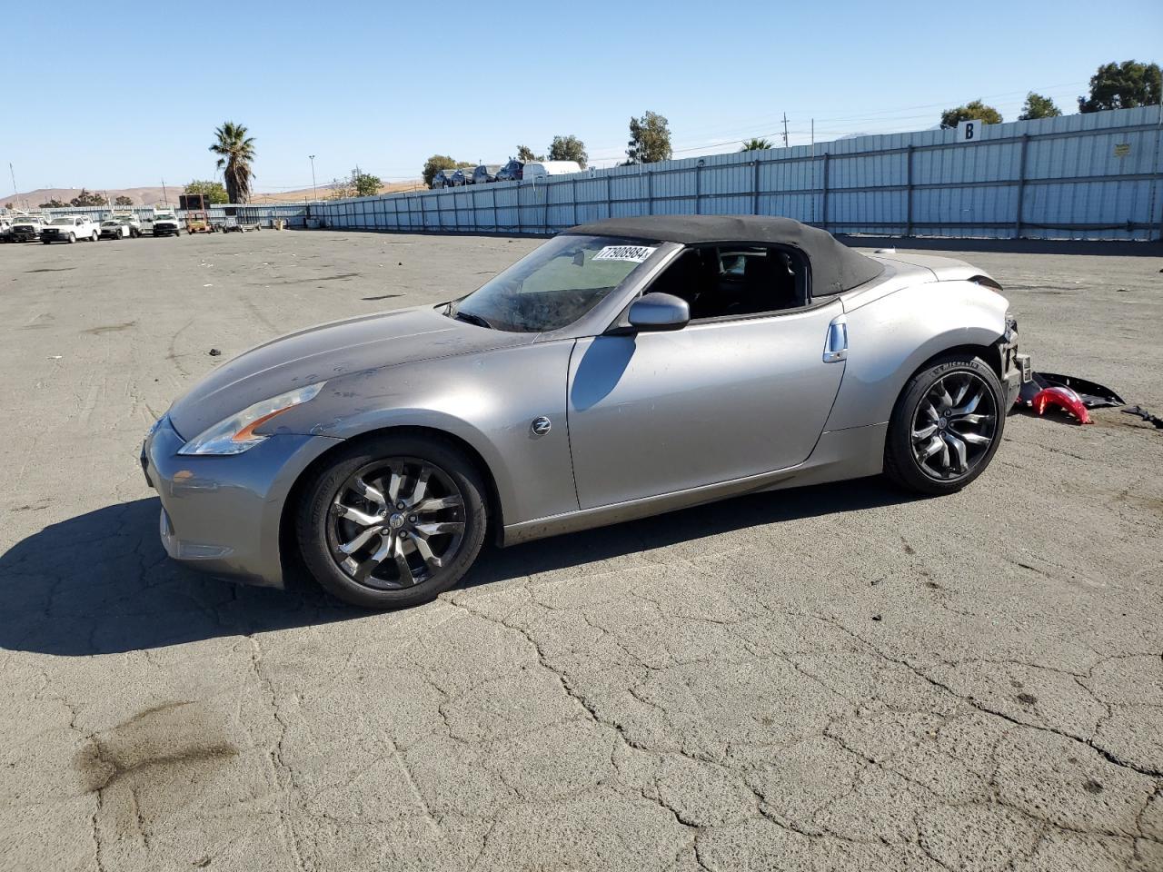 2010 NISSAN 370Z