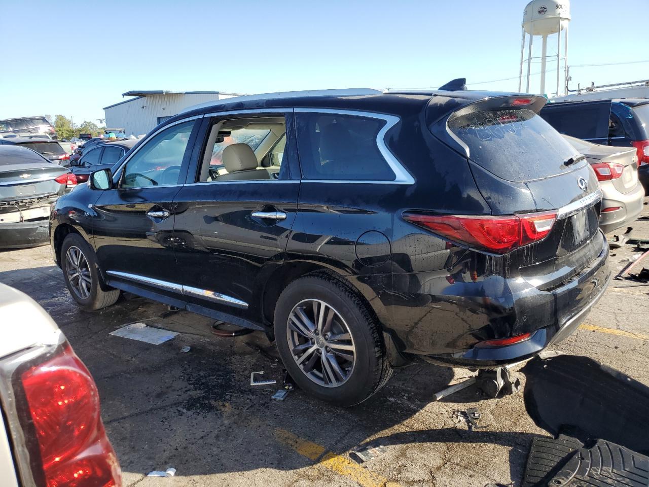 2017 INFINITI QX60 - Image 2