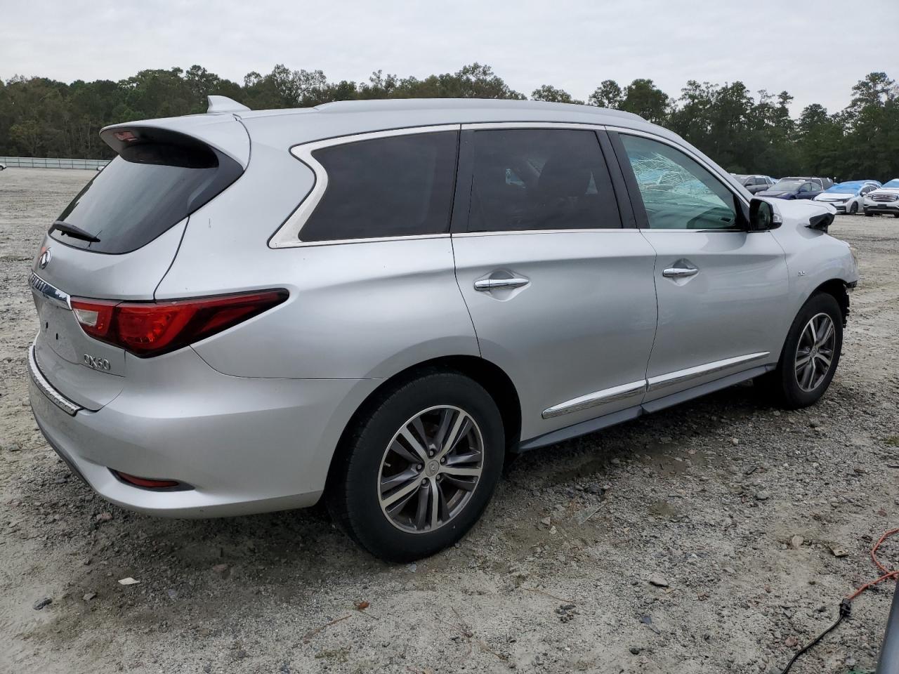 2016 INFINITI QX60 - Image 3