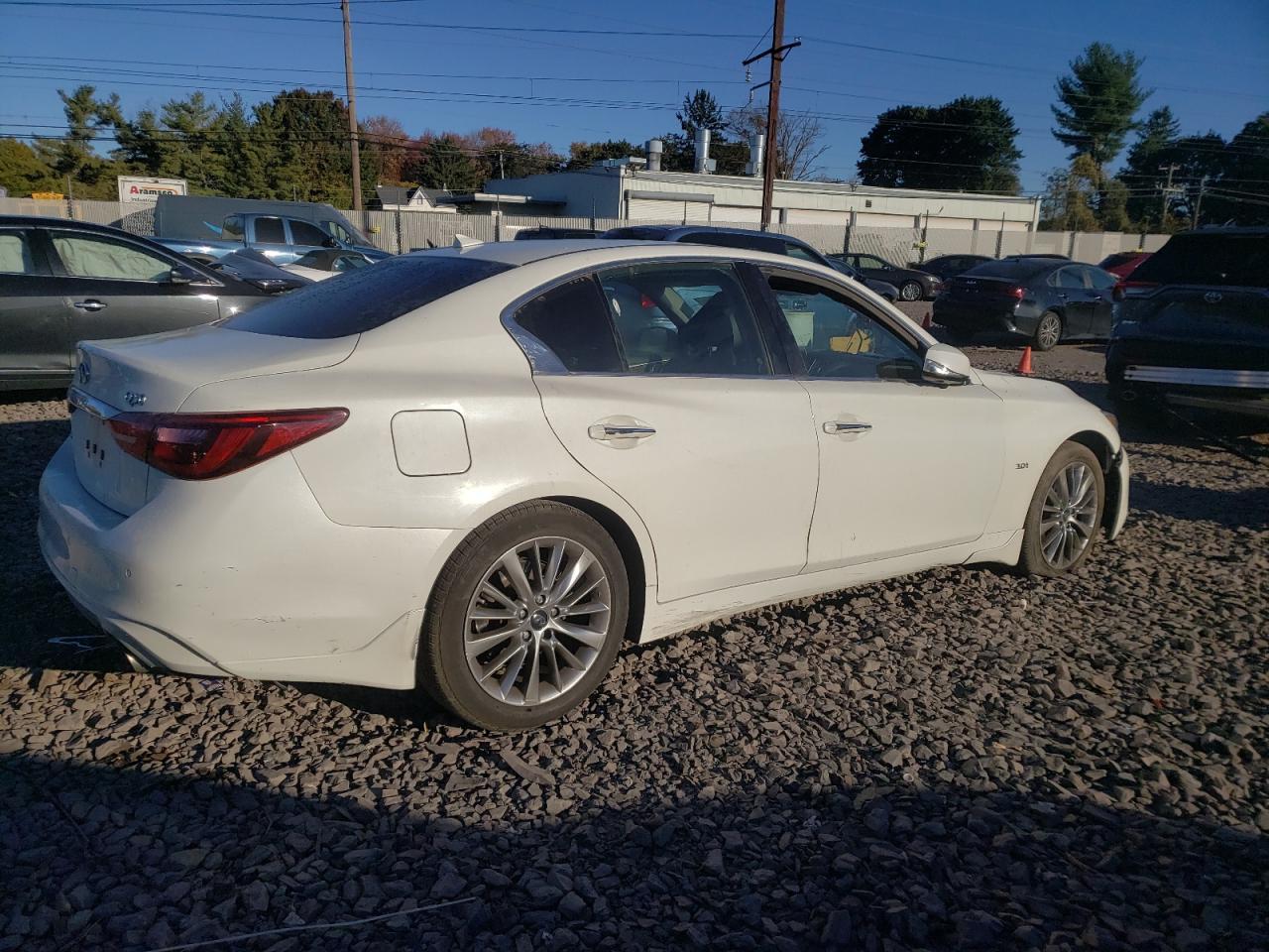 2018 INFINITI Q50 LUXE - Фото 3