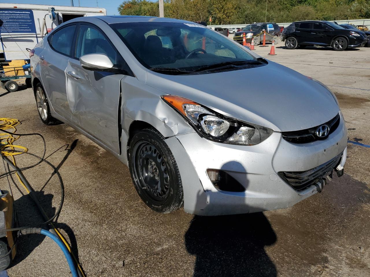 2013 HYUNDAI ELANTRA GL - Image 4