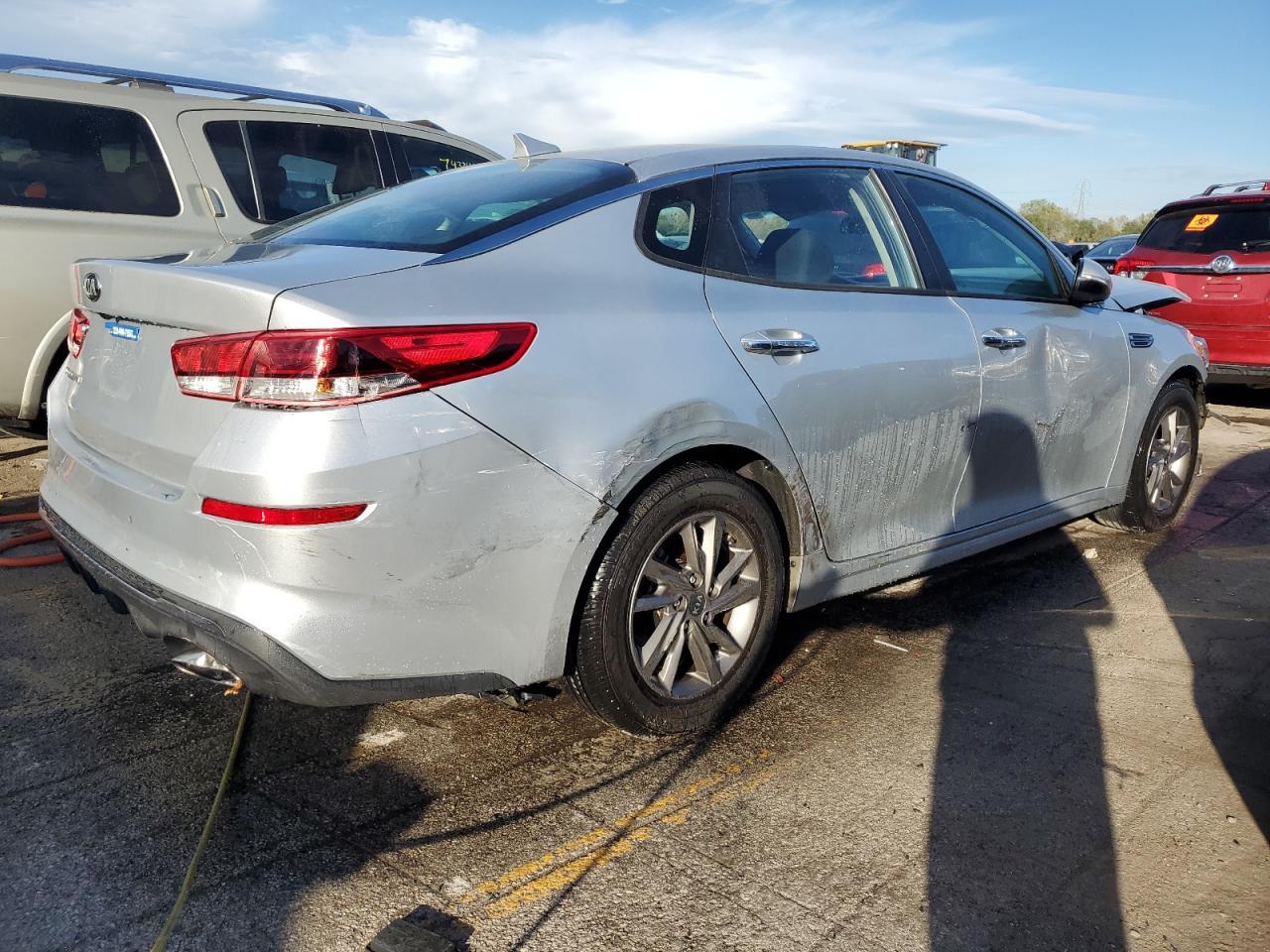 2019 KIA OPTIMA LX - Фото 3