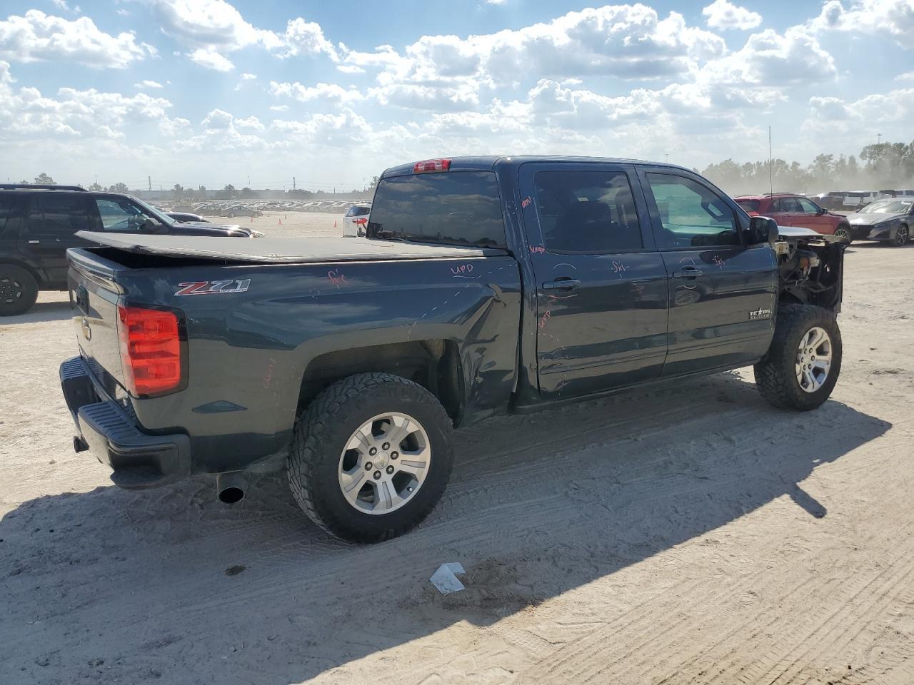 2017 CHEVROLET SILVERADO - Фото 3