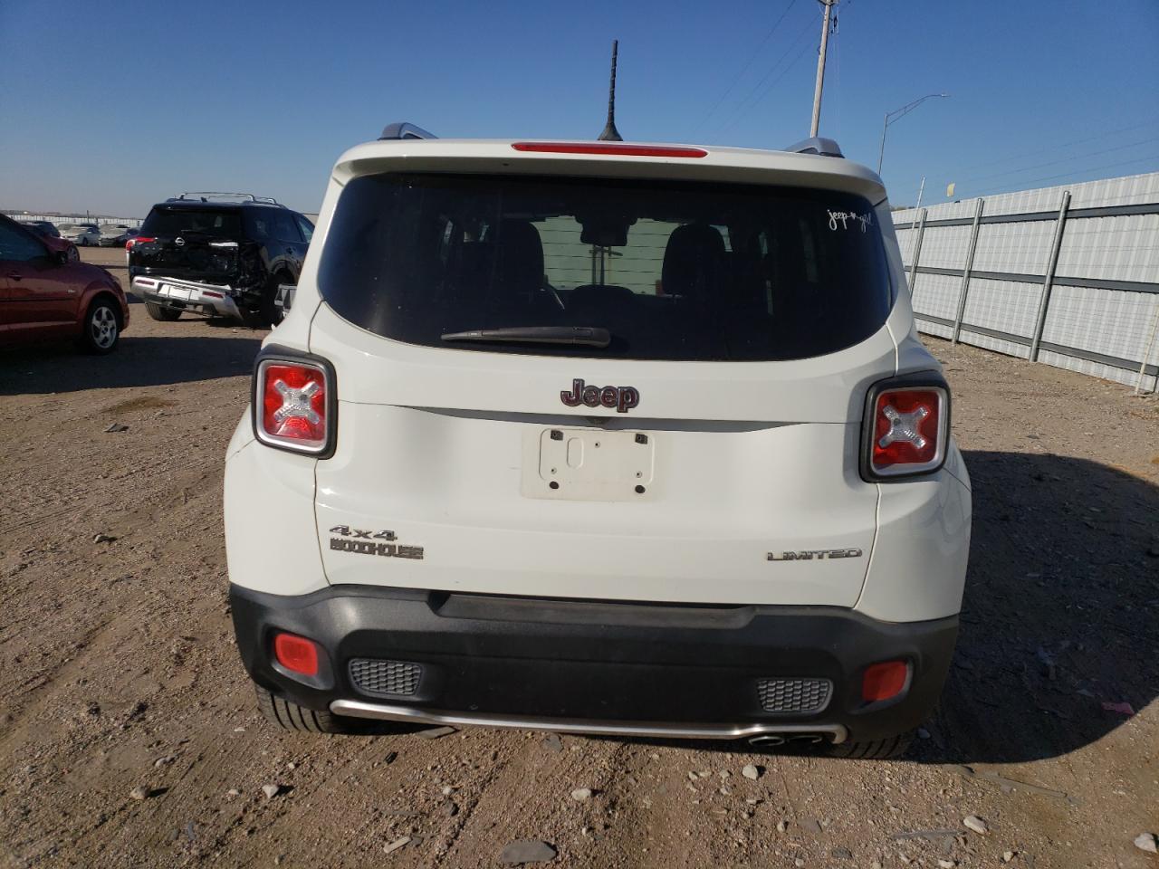 2016 JEEP RENEGADE L - Image 6