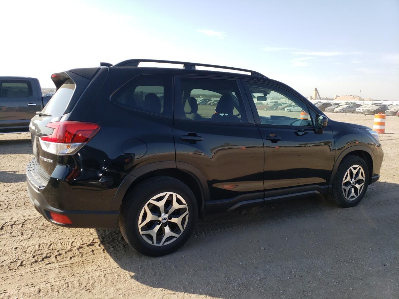 2021 SUBARU FORESTER P - Фото 3