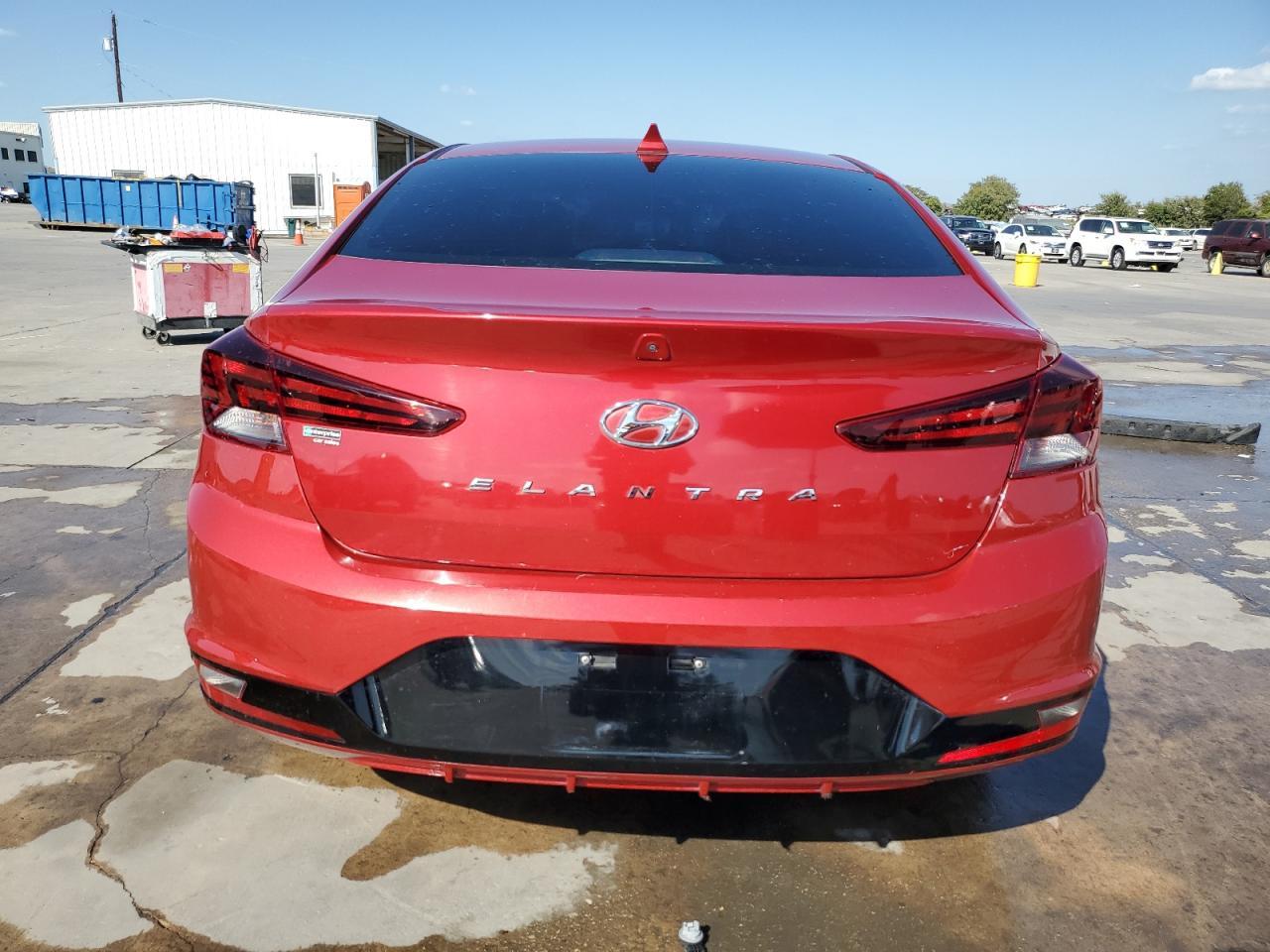 2019 HYUNDAI ELANTRA SE - Image 6