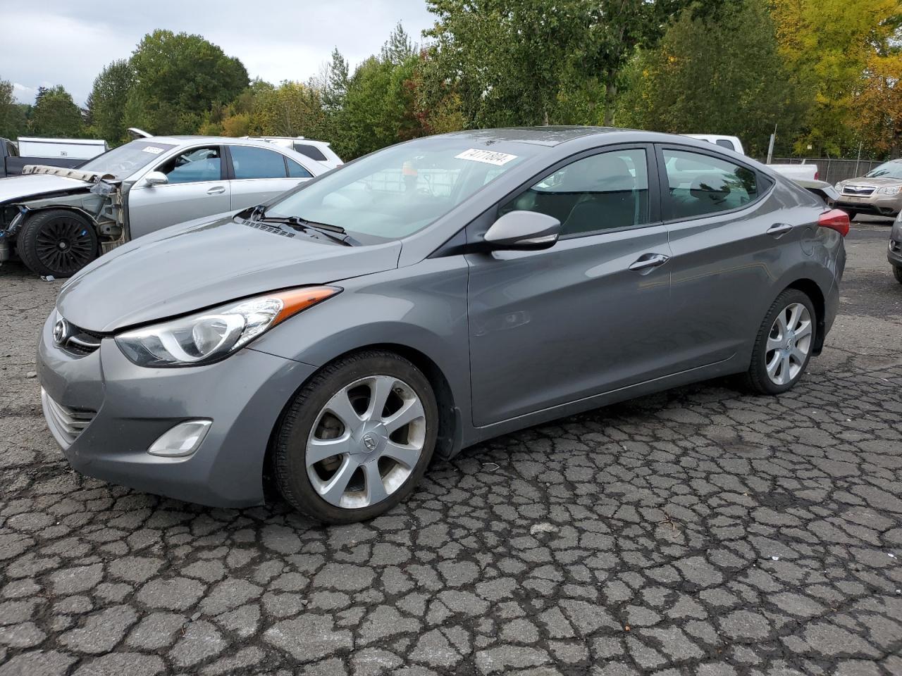2013 HYUNDAI ELANTRA GL