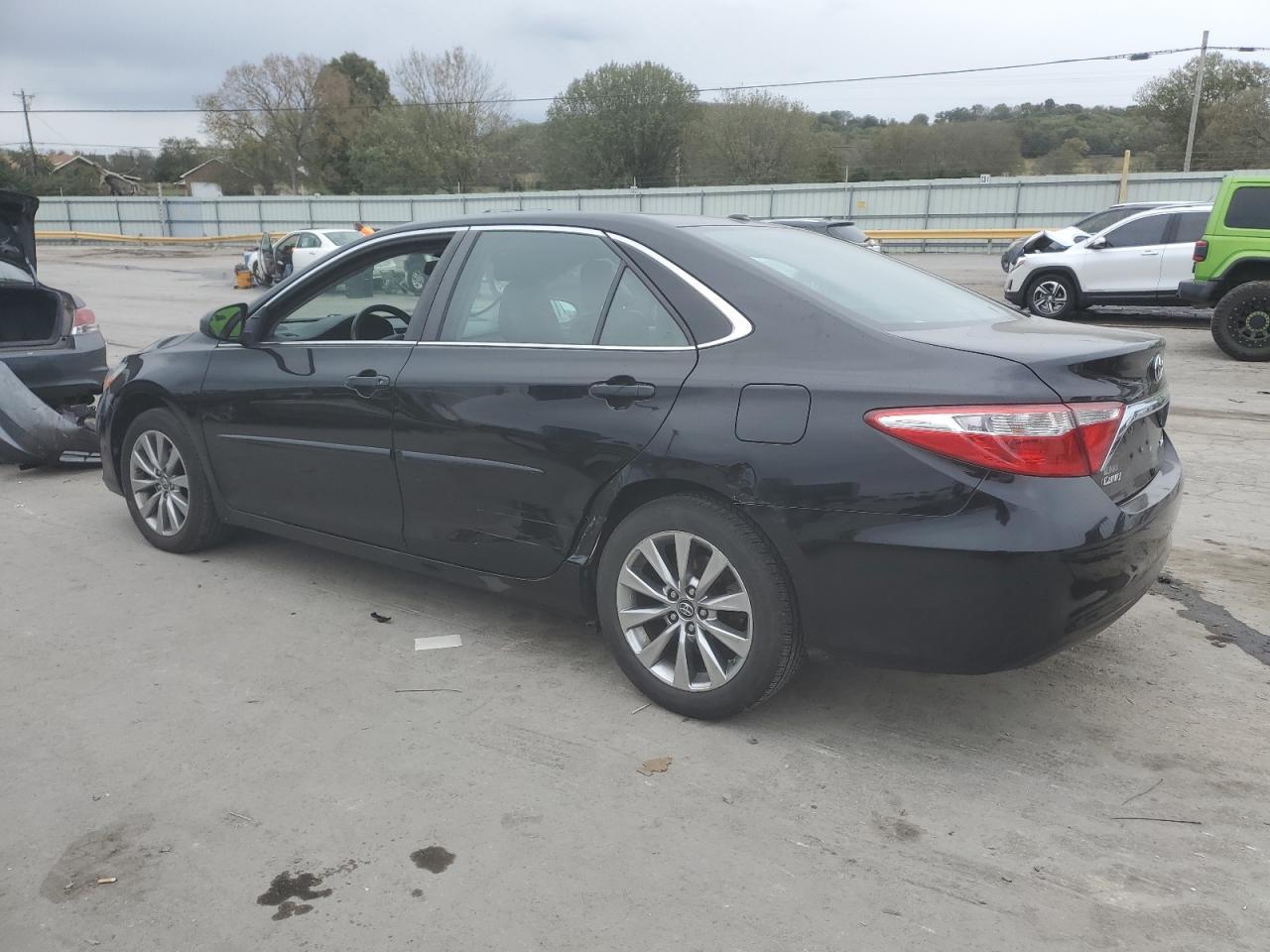 2017 TOYOTA CAMRY LE - Фото 2