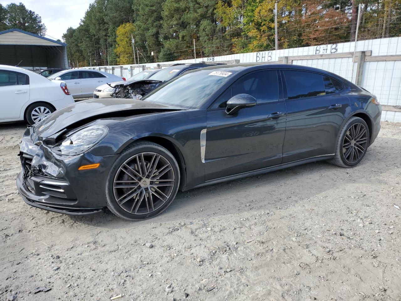 2018 PORSCHE PANAMERA 4