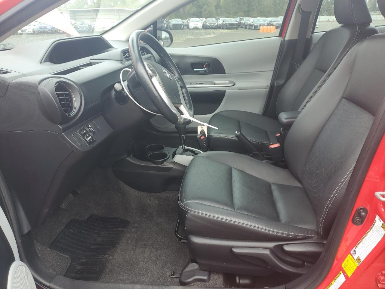2013 TOYOTA PRIUS C - Фото 7