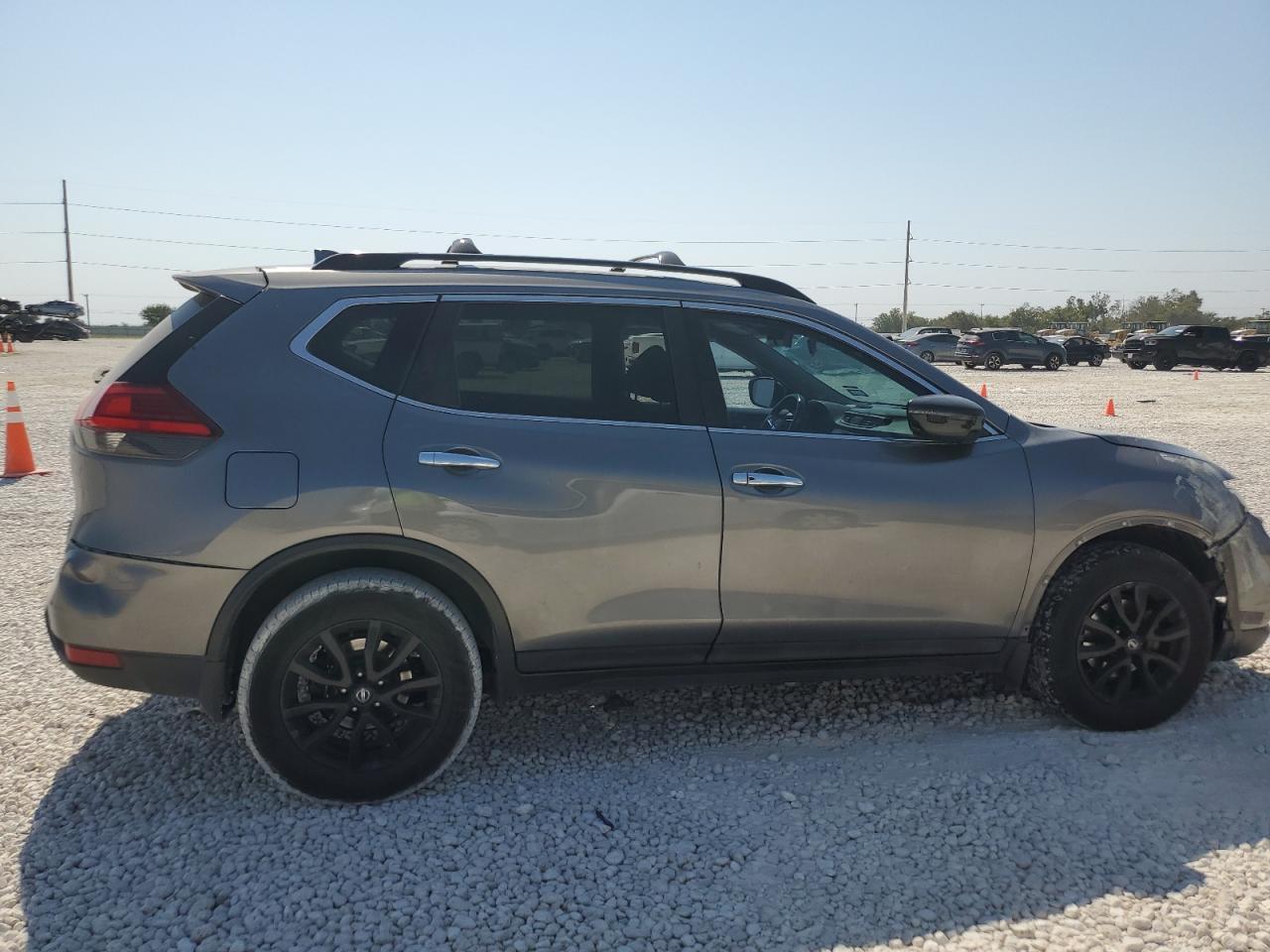 2017 NISSAN ROGUE S - Image 3