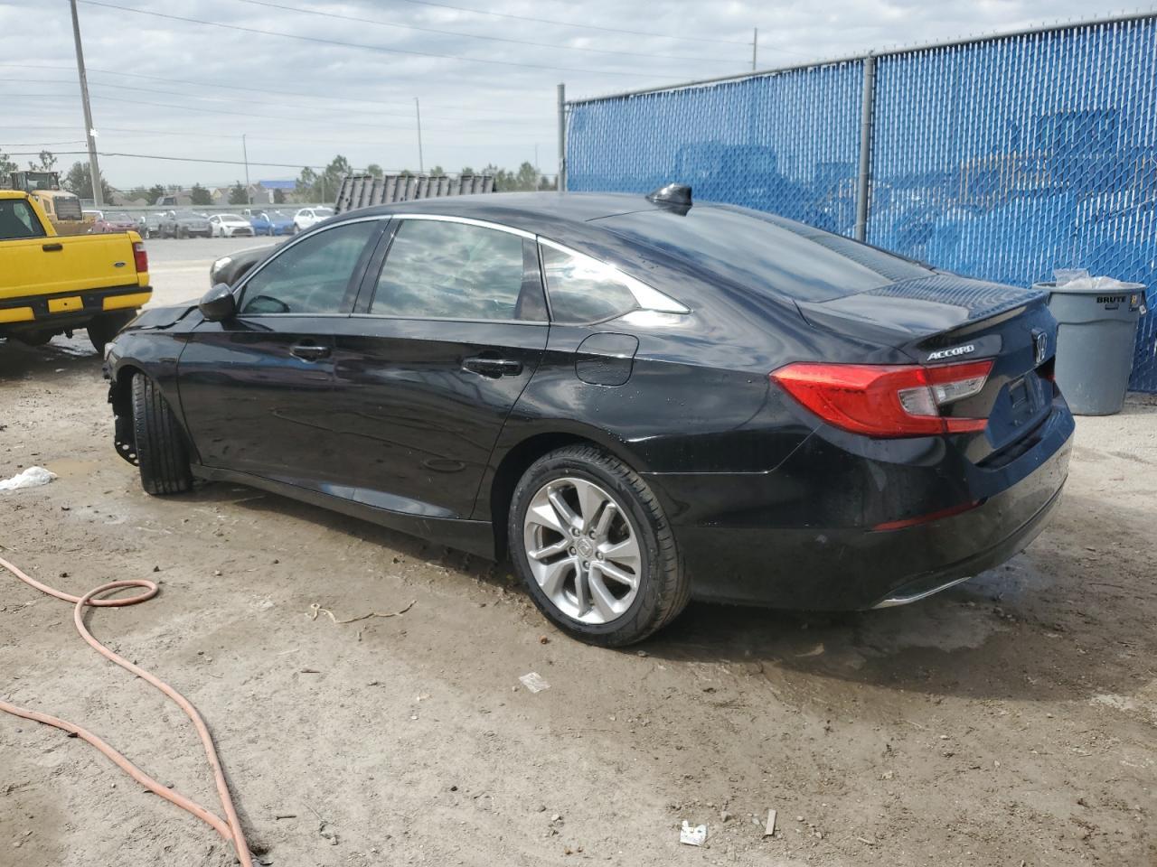 2018 HONDA ACCORD LX - Фото 2