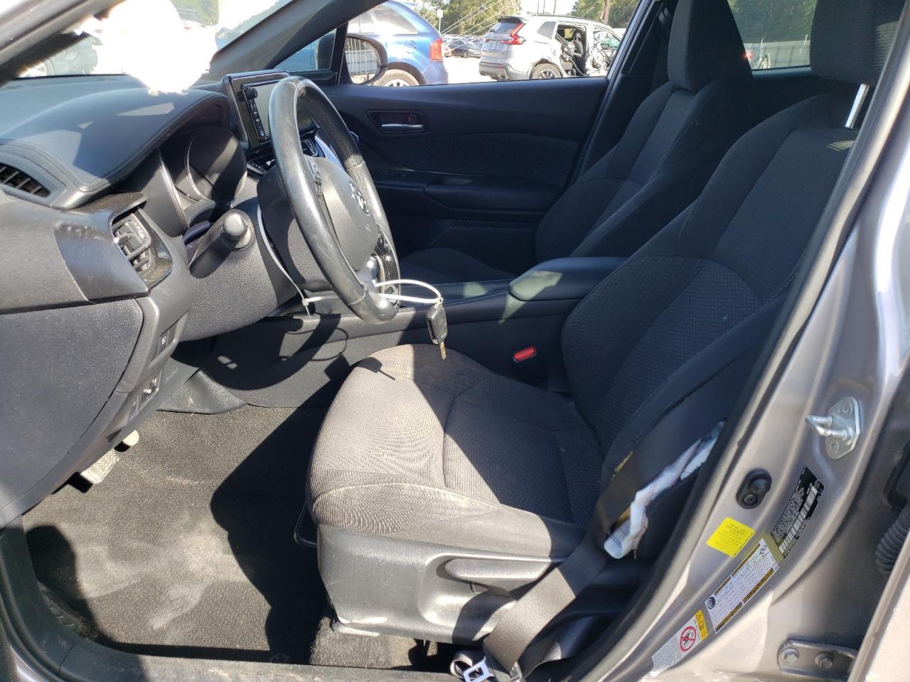 2018 TOYOTA C-HR XLE - Фото 7