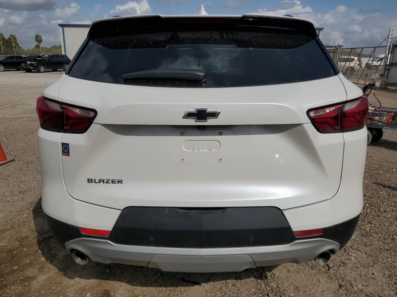 2022 CHEVROLET BLAZER 2LT - Image 6