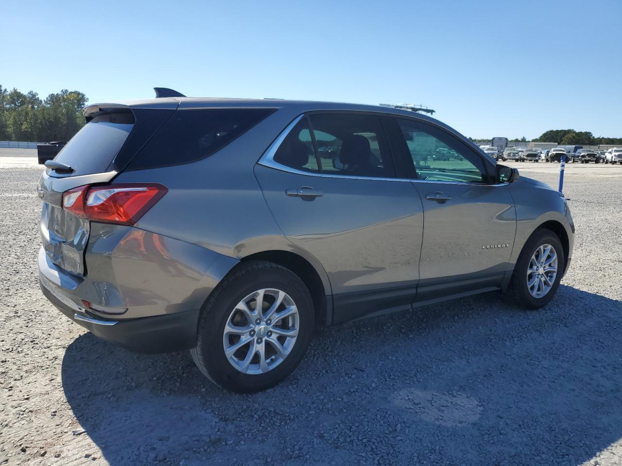 2019 CHEVROLET EQUINOX LT - Image 3
