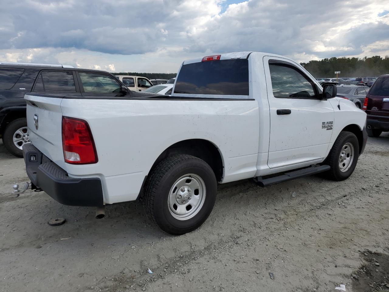 2019 RAM 1500 CLASS - Фото 3