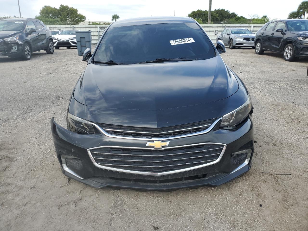 2017 CHEVROLET MALIBU LT - Image 5