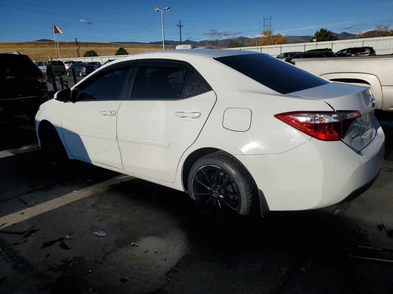 2015 TOYOTA COROLLA L - Image 2