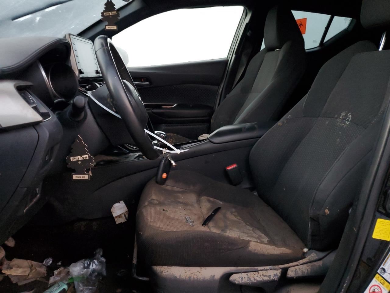 2019 TOYOTA C-HR XLE - Фото 7