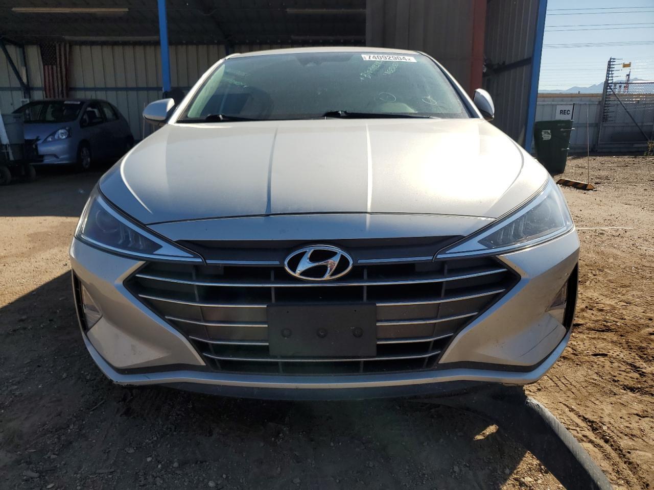 2019 HYUNDAI ELANTRA SE - Фото 5