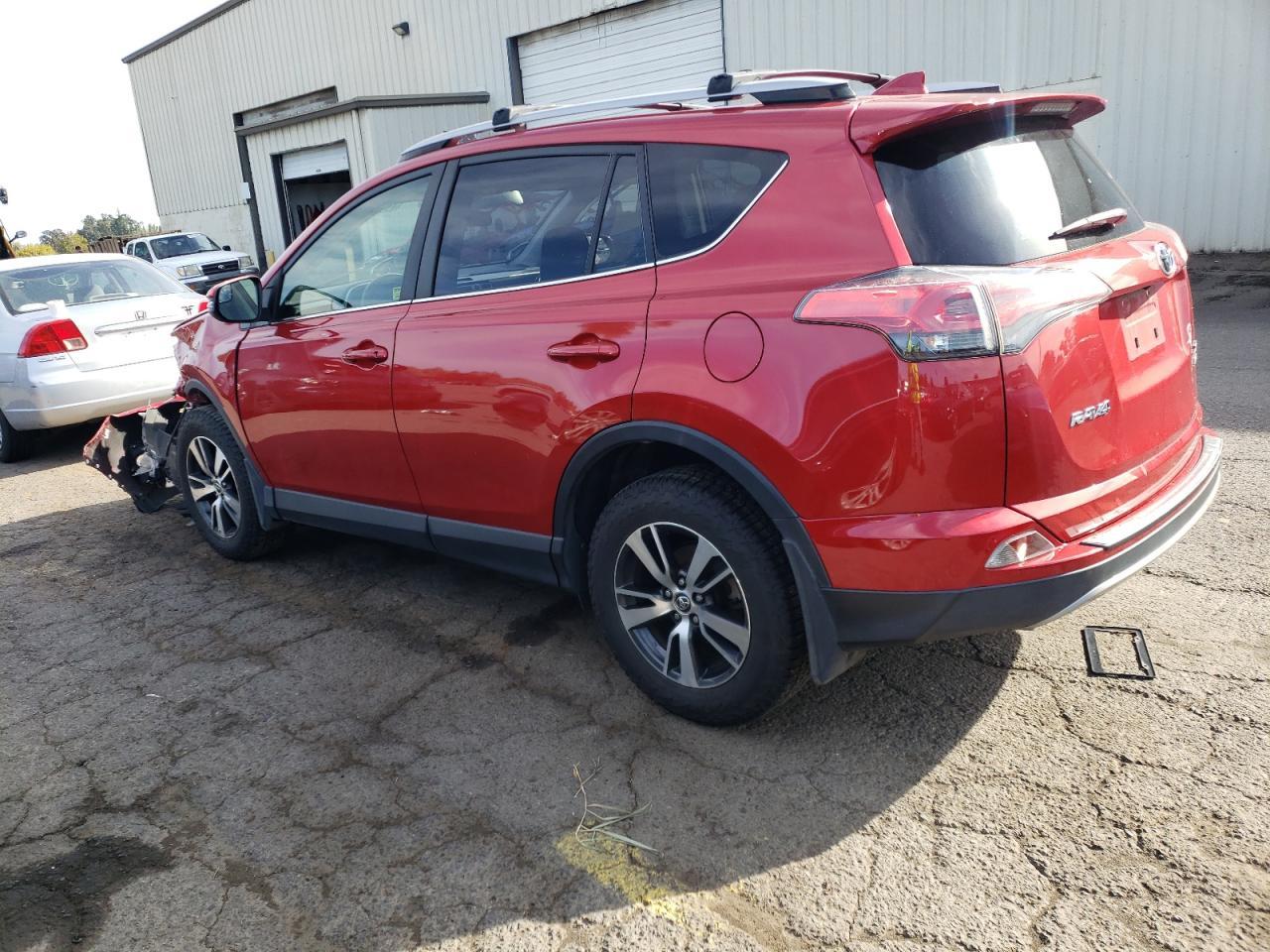 2017 TOYOTA RAV4 XLE - Фото 2