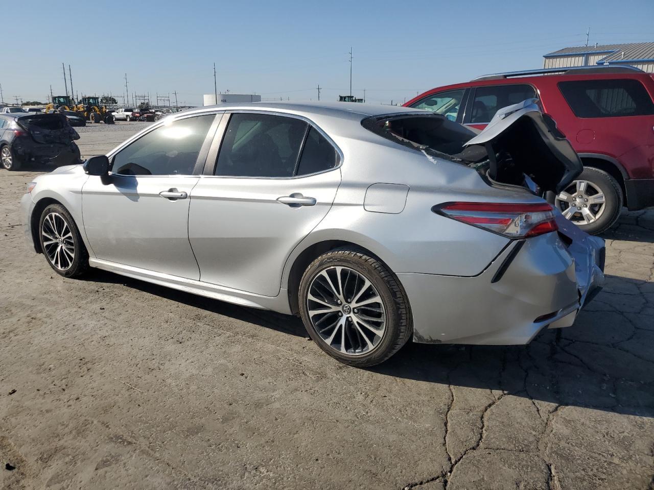 2018 TOYOTA CAMRY L - Image 2