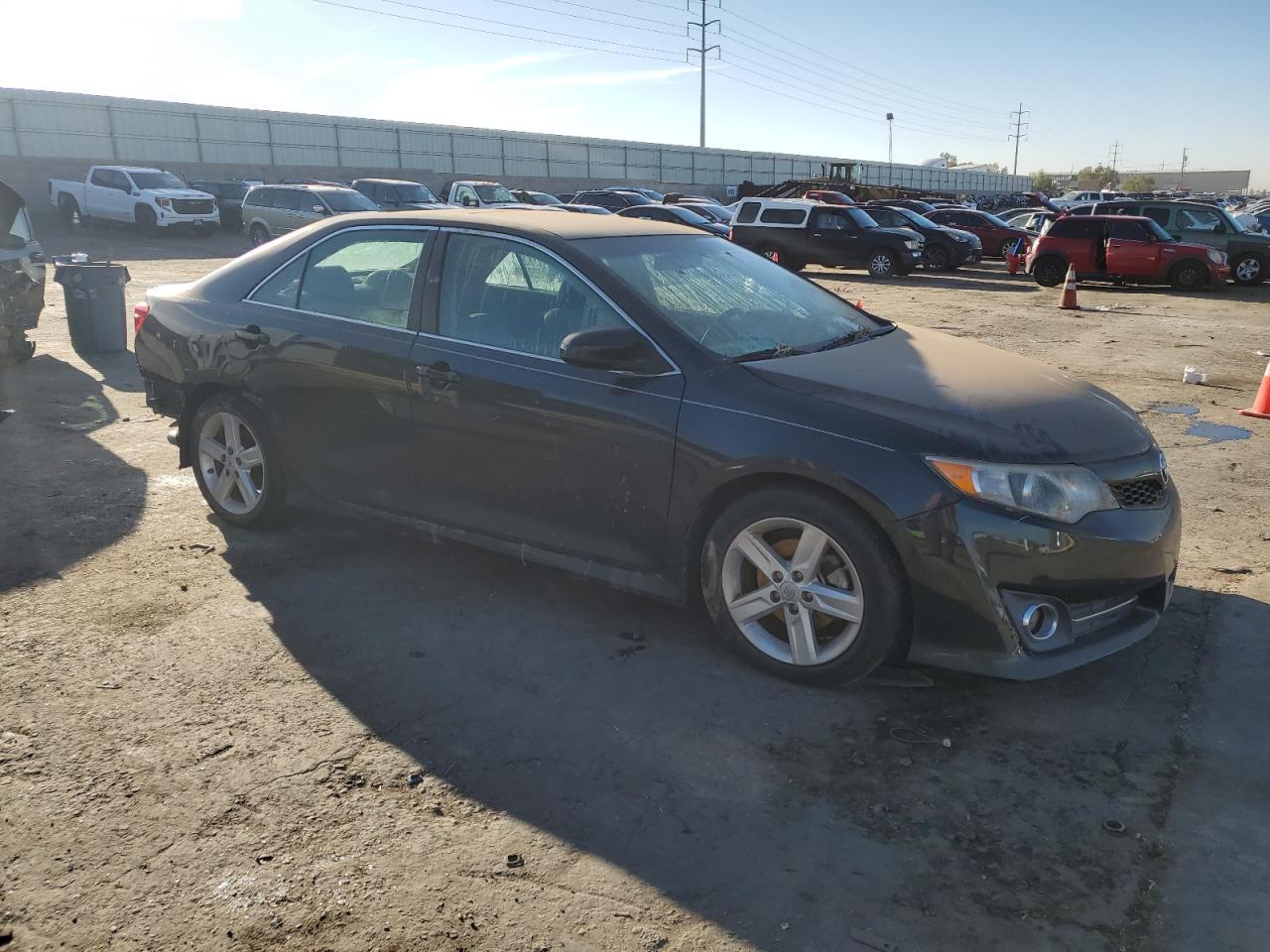 2013 TOYOTA CAMRY L - Фото 4