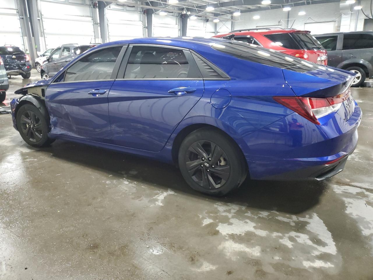 2022 HYUNDAI ELANTRA SE - Image 2