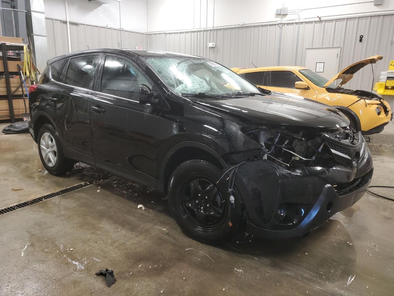 2015 TOYOTA RAV4 LE - Image 4