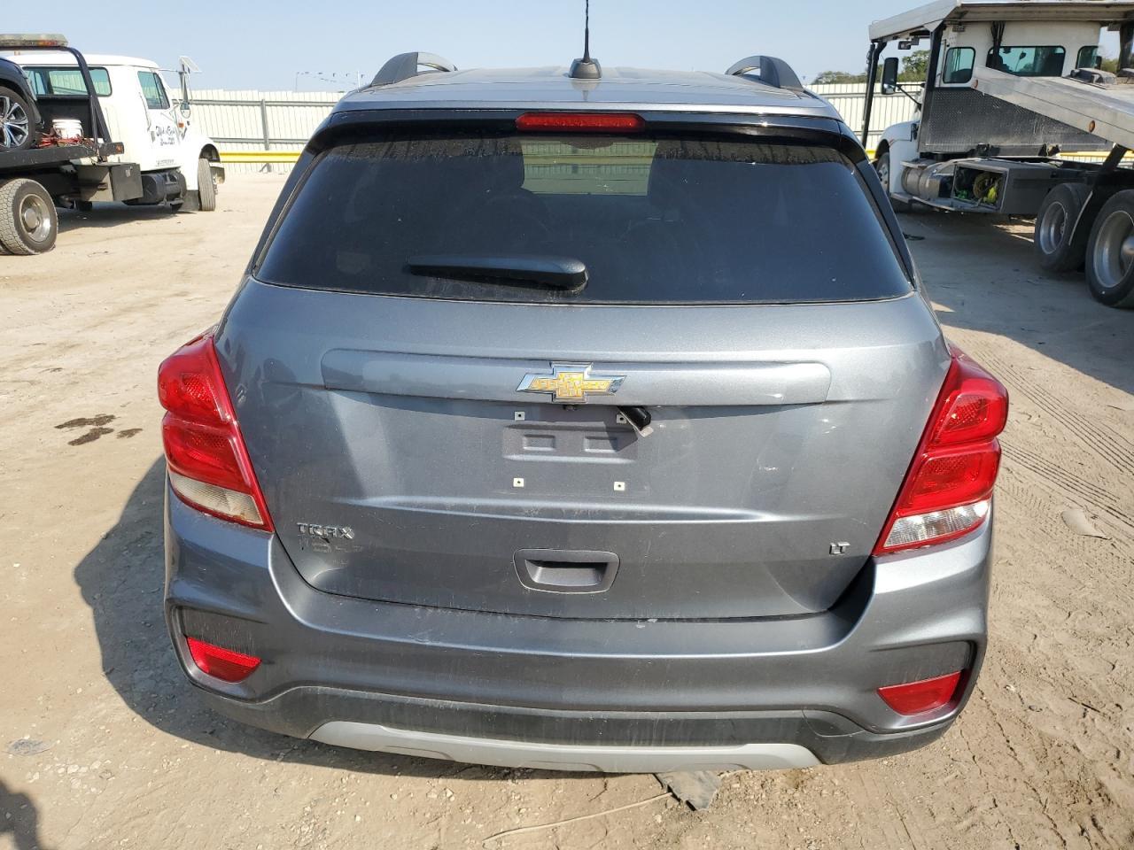 2019 CHEVROLET TRAX 1LT - Фото 6