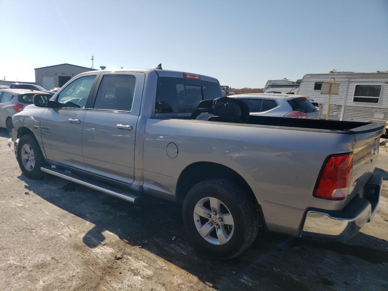 2020 RAM 1500 CLASS - Image 2