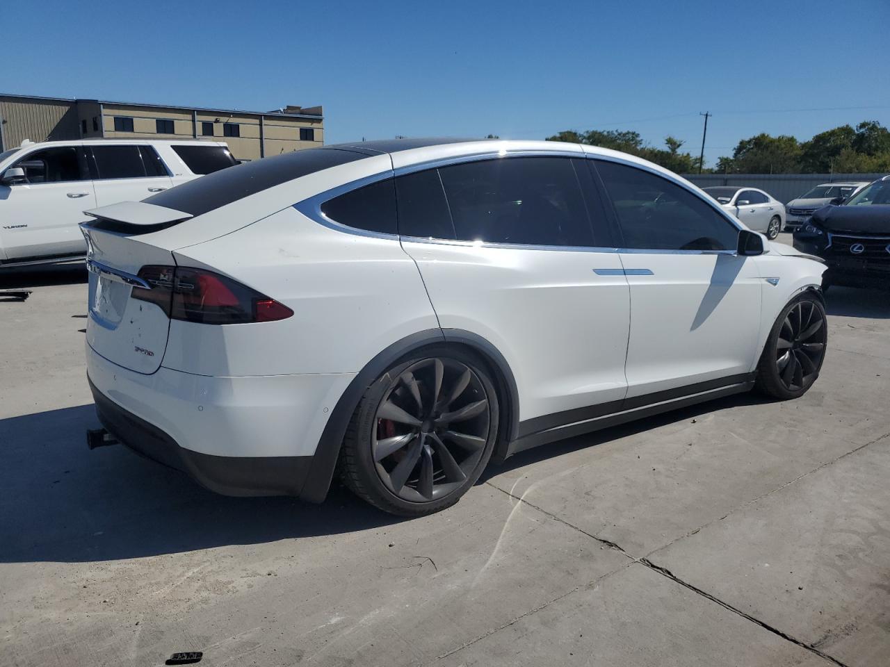 2016 TESLA MODEL X - Фото 3