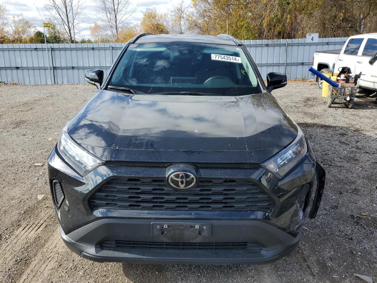 2021 TOYOTA RAV4 LE - Фото 5