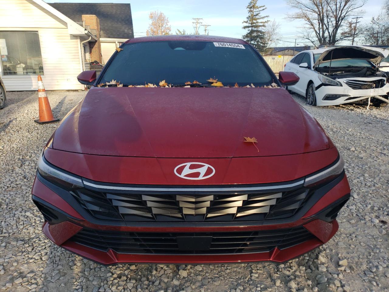 2024 HYUNDAI ELANTRA SE - Фото 5