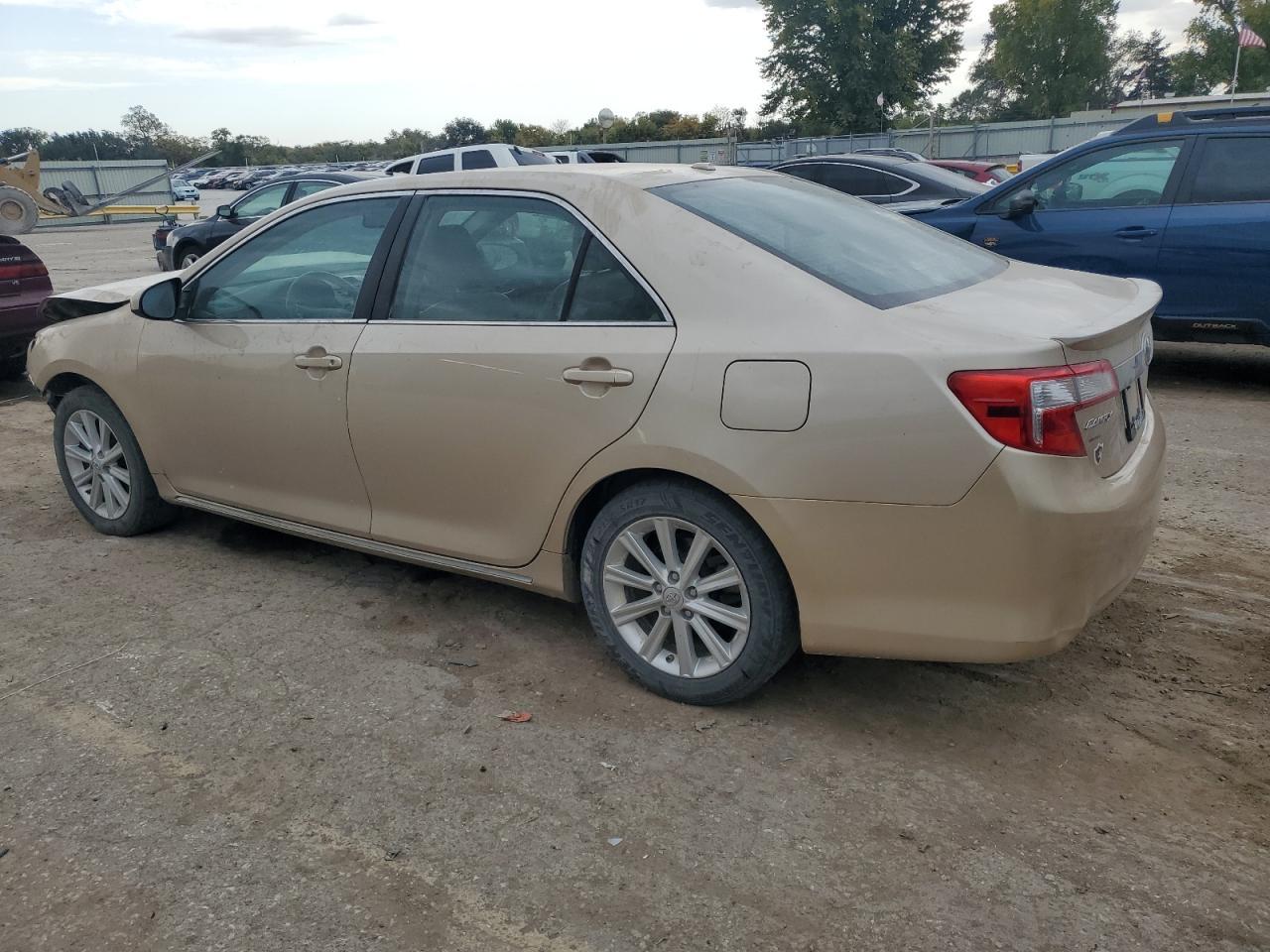 2012 TOYOTA CAMRY BASE - Image 2