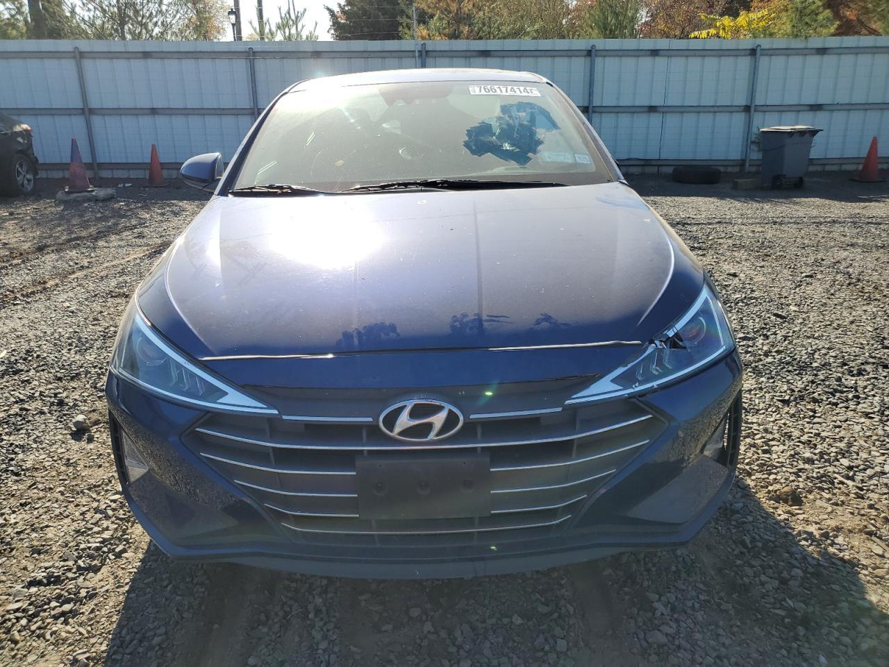 2019 HYUNDAI ELANTRA SE - Image 5