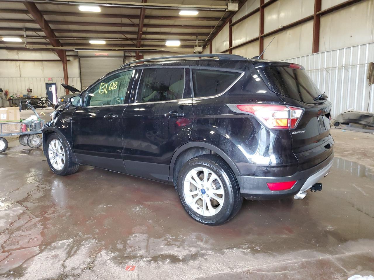 2017 FORD ESCAPE SE - Image 2