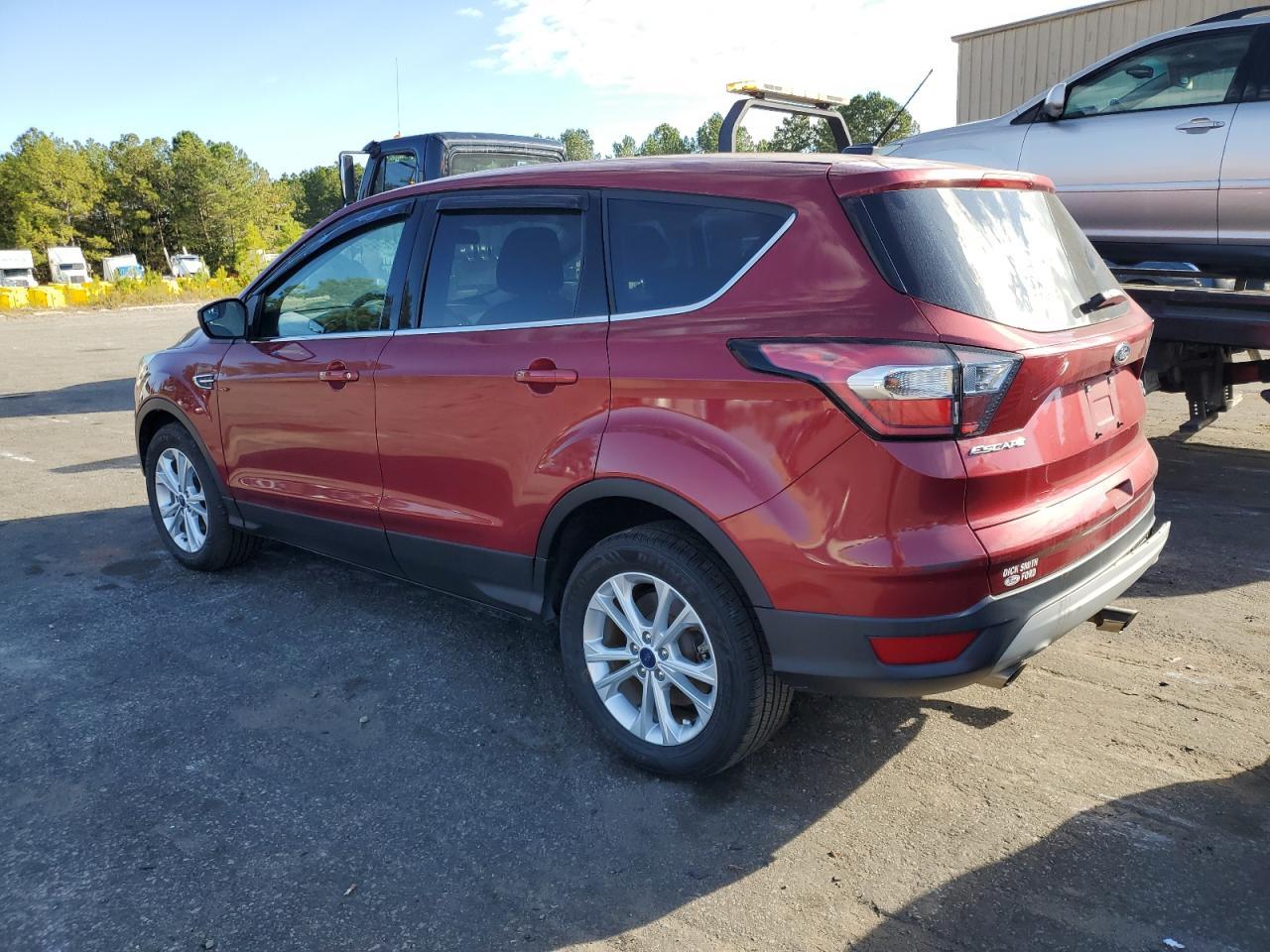 2017 FORD ESCAPE SE - Фото 2