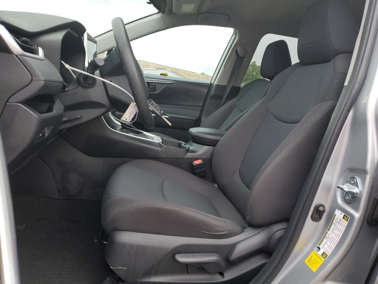 2023 TOYOTA RAV4 LE - Image 7