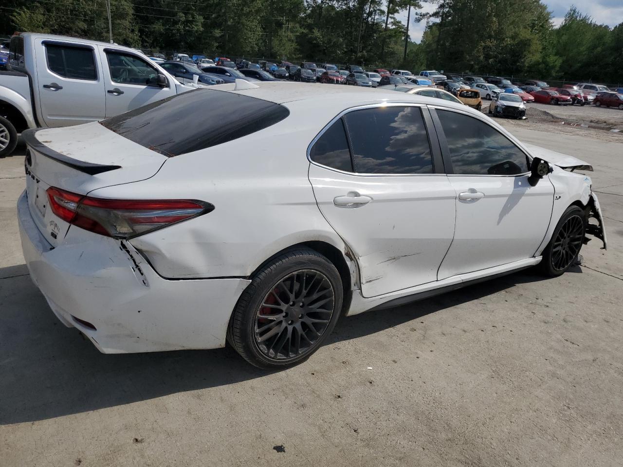 2019 TOYOTA CAMRY L - Фото 3