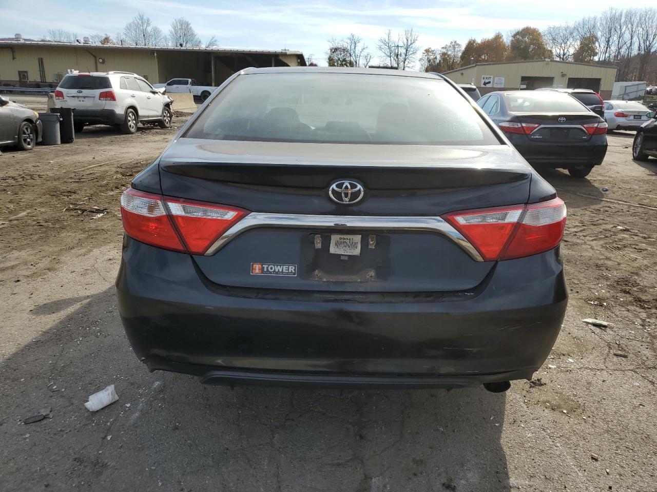 2017 TOYOTA CAMRY LE - Image 6