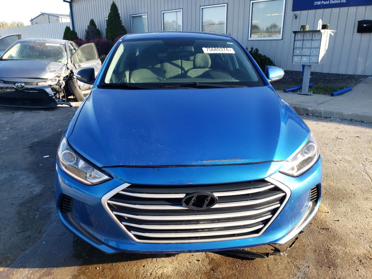 2018 HYUNDAI ELANTRA SE - Image 5