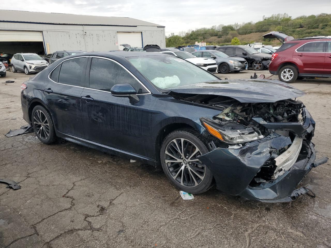 2020 TOYOTA CAMRY SE - Image 4