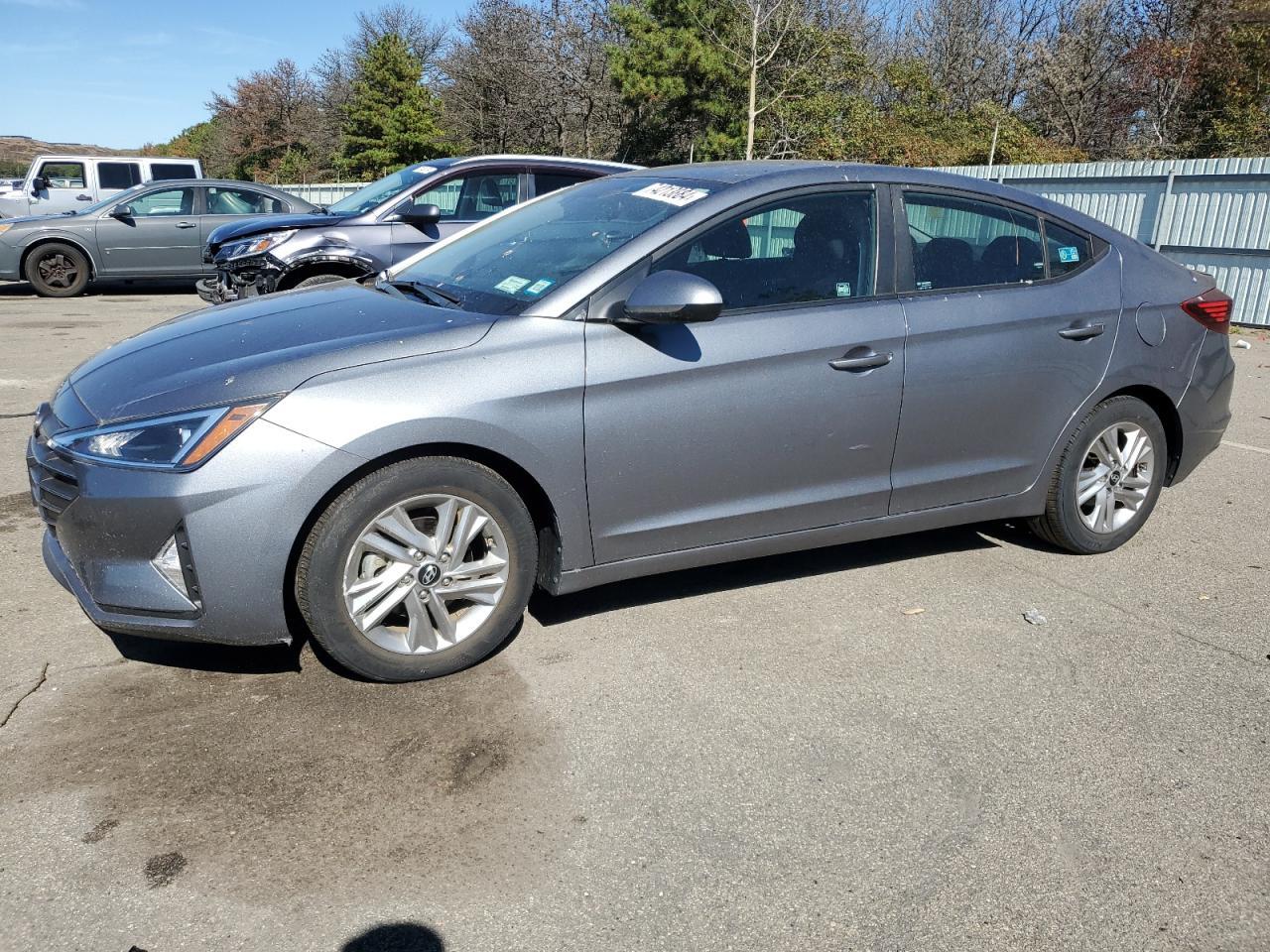 2019 HYUNDAI ELANTRA SE