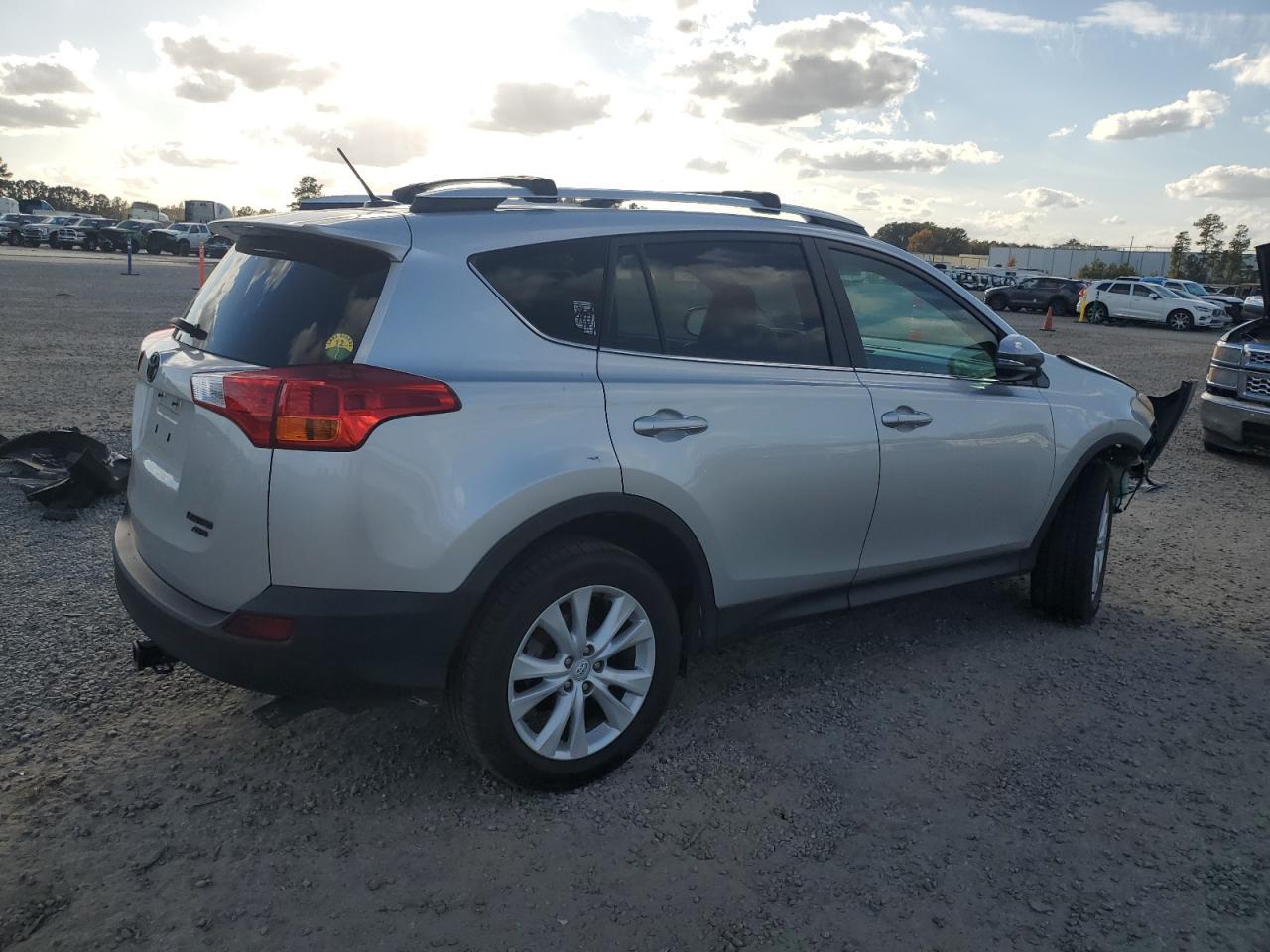 2013 TOYOTA RAV4 LIMIT - Фото 3