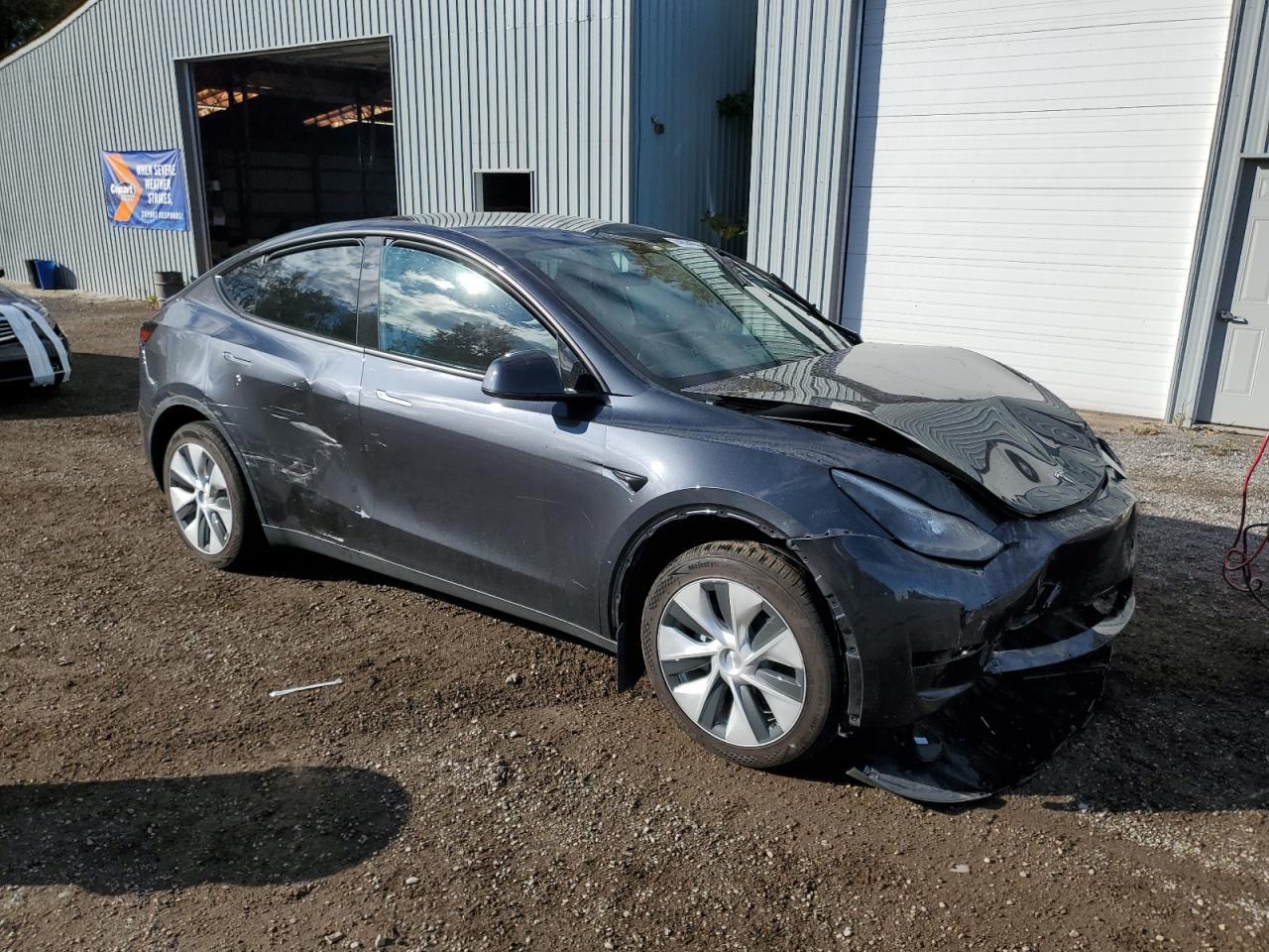 2024 TESLA MODEL Y - Image 4