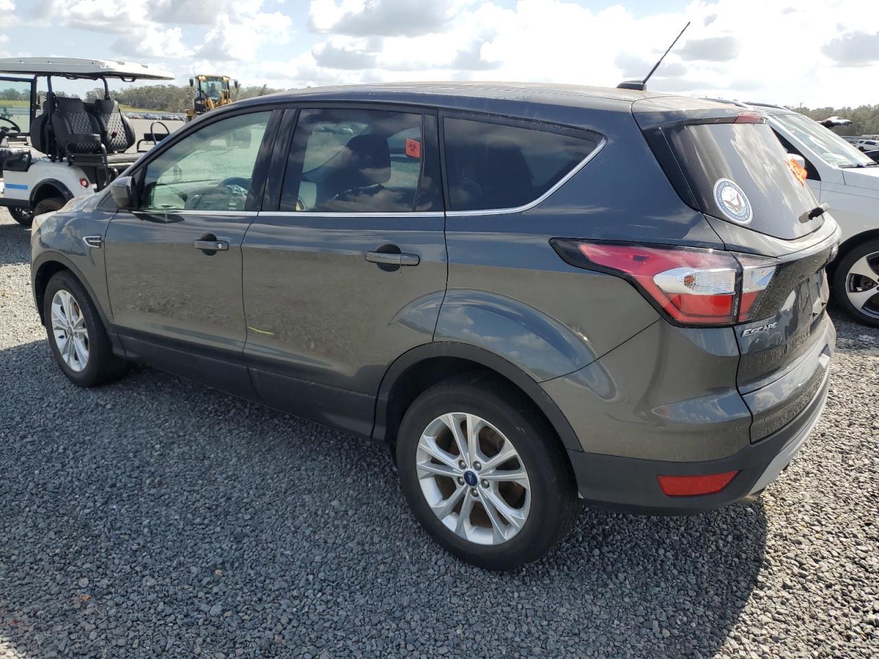 2017 FORD ESCAPE SE - Фото 2