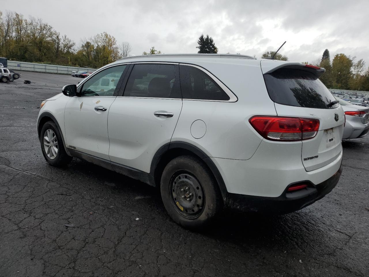 2017 KIA SORENTO LX - Image 2