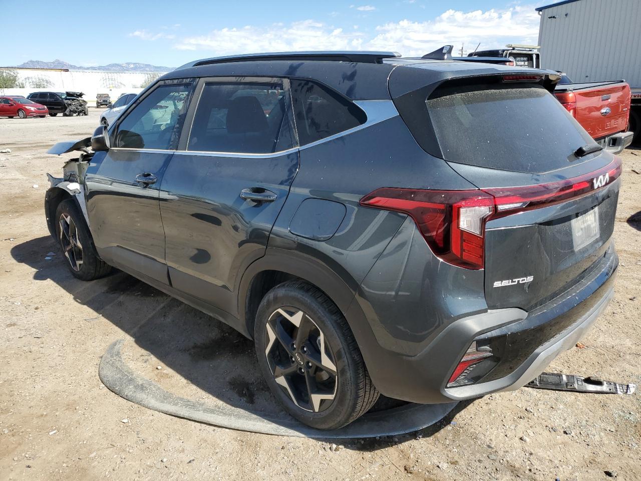2024 KIA SELTOS EX - Image 2